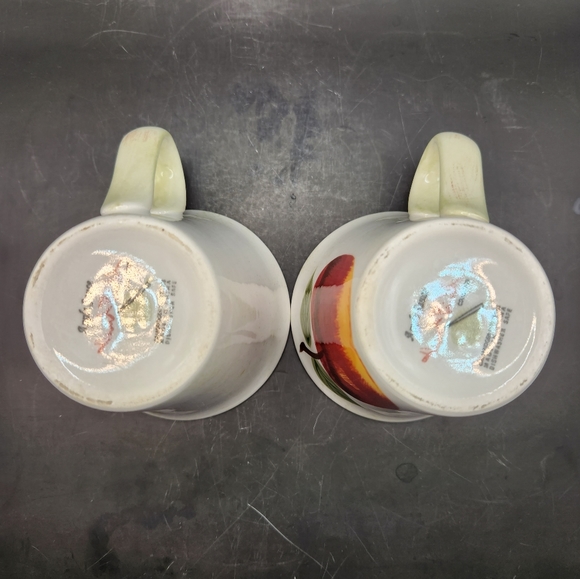 Apple Sauce Hand Painted Collection  Set of 2 Mugs - Picture 7 of 8